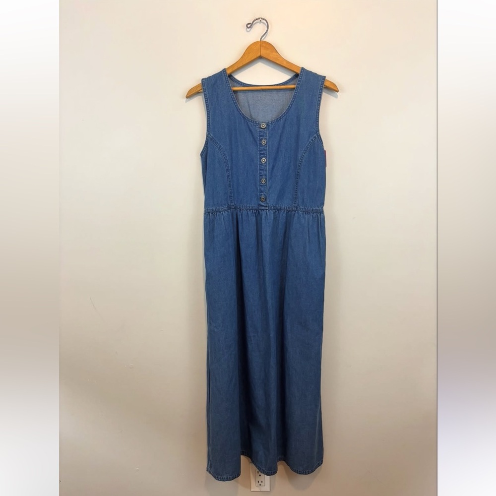 Vintage Sleeveless Denim Maxi Dress with Sunflower Buttons